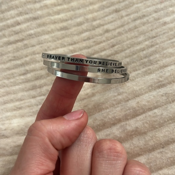 Mantra Band 3 bracelets - Picture 2 of 4